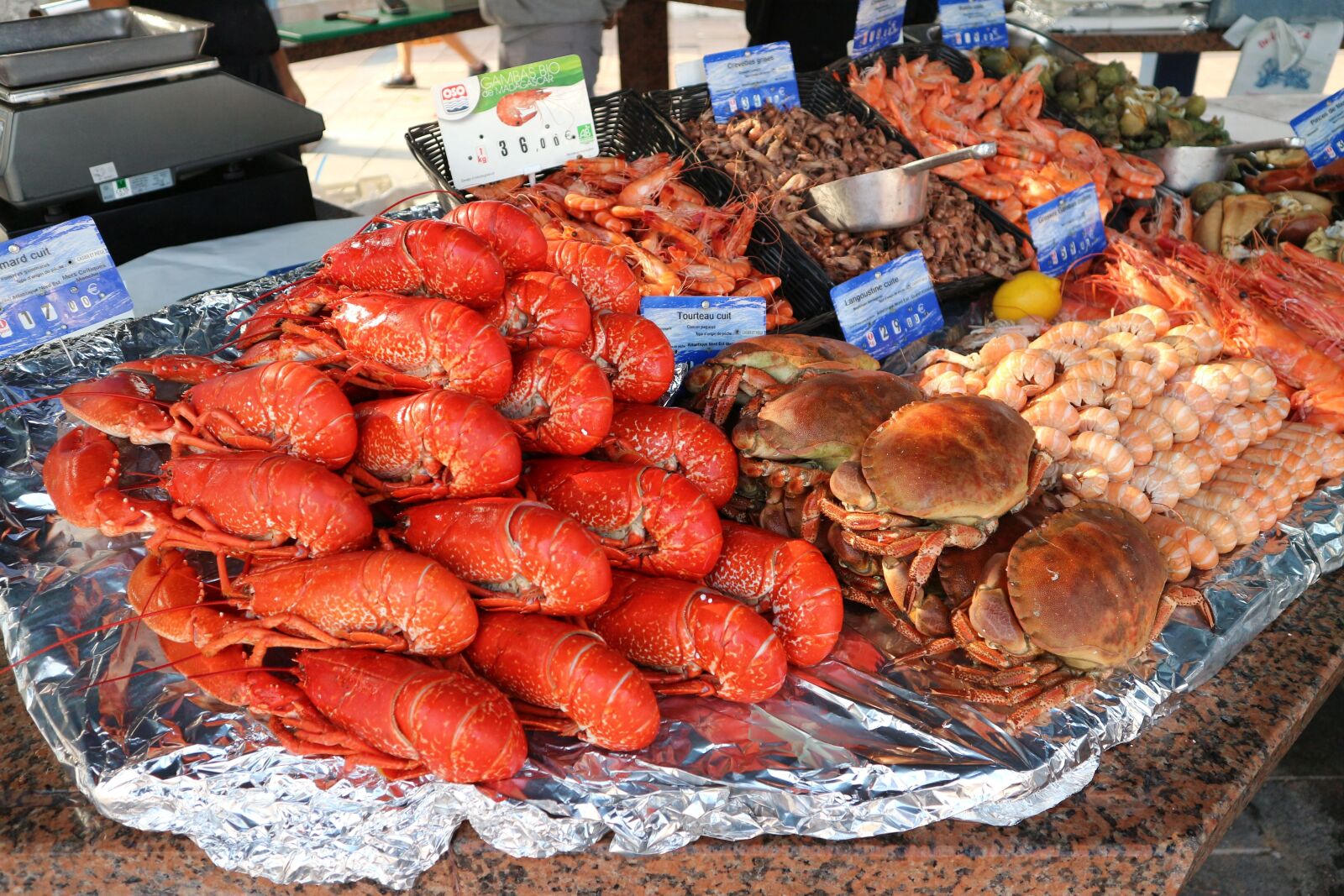 Canon EOS M10 sample photo. Seafood, crawfish, crabs photography