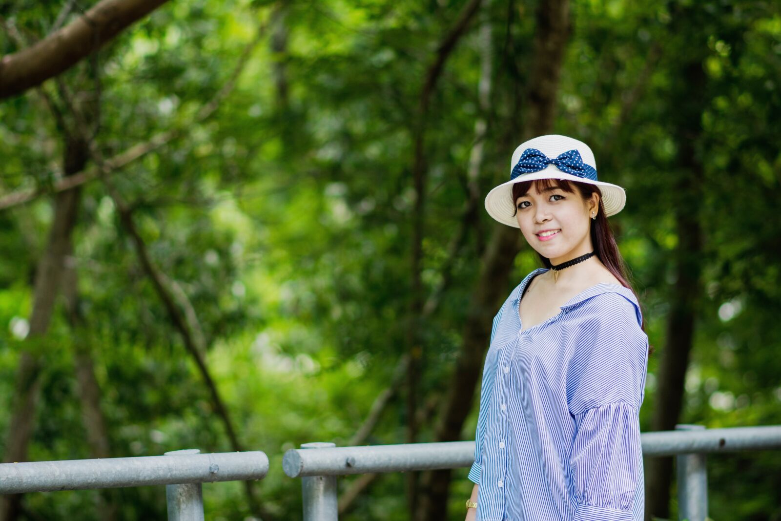 Nikon D7100 sample photo. Girl, before the forest photography