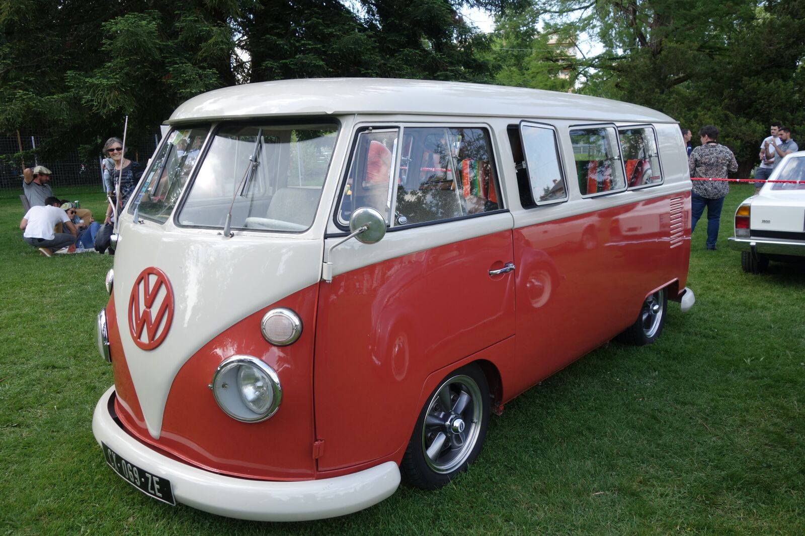 Sony Cyber-shot DSC-RX100 II sample photo. Car old, vw kombi photography