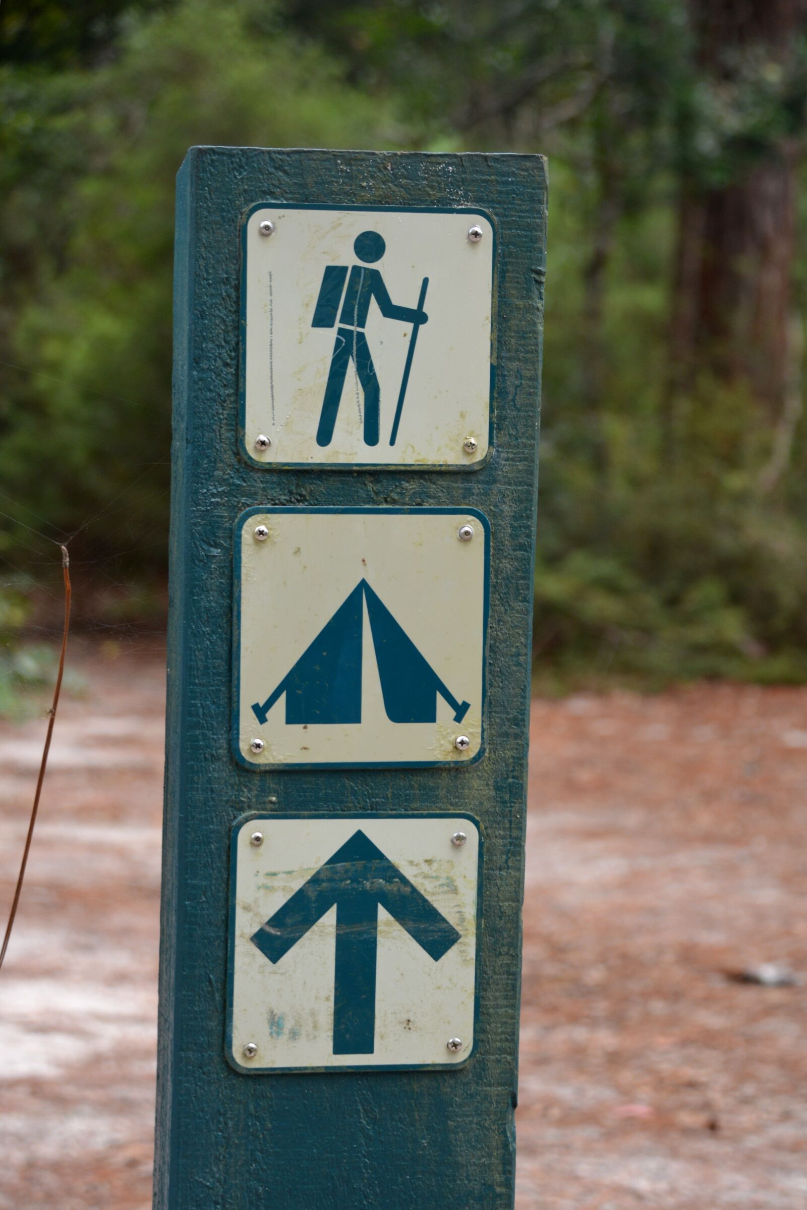 Nikon D7100 sample photo. Trail marker, hiking, camping photography