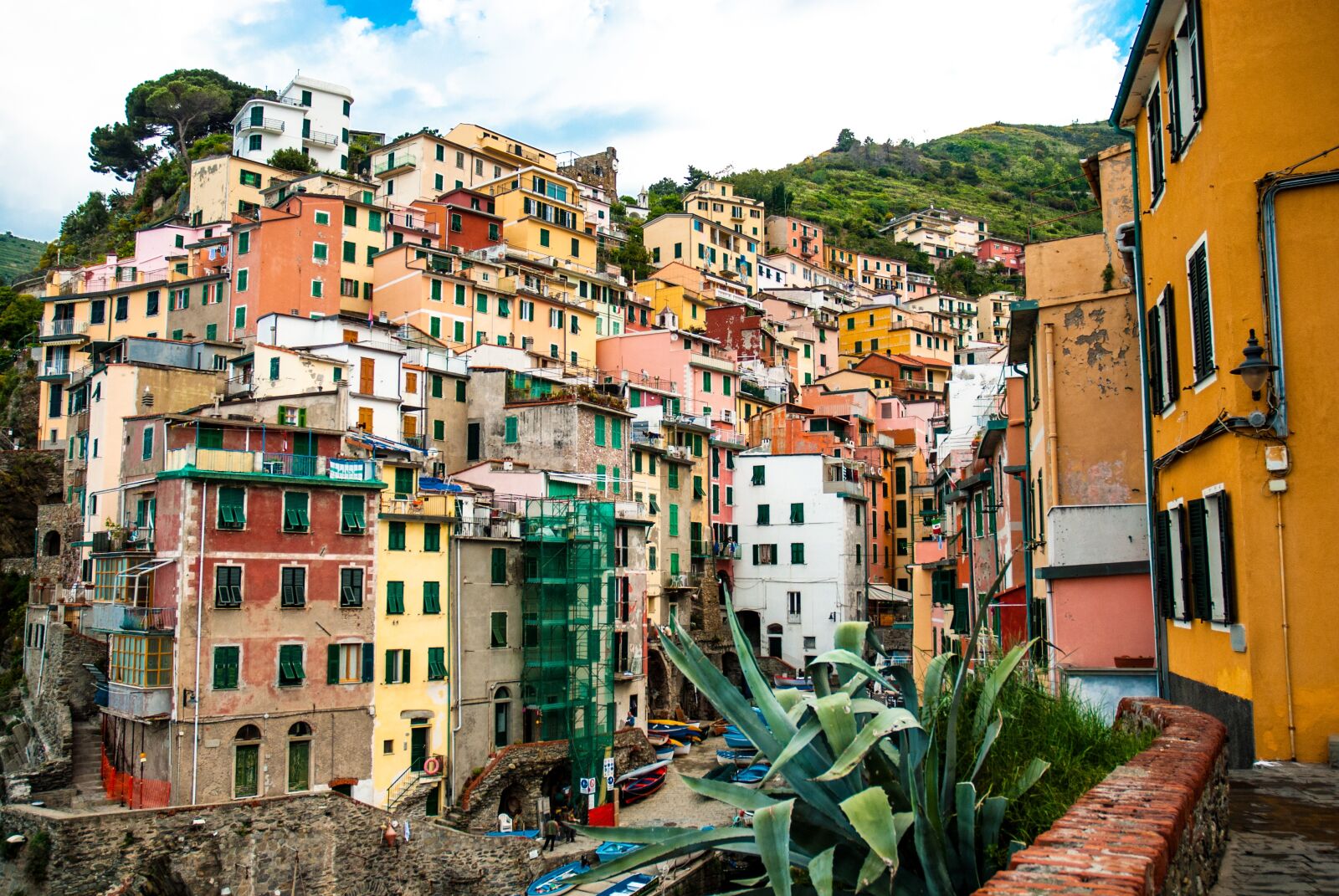 Nikon D80 sample photo. Cinque terre, the sun photography