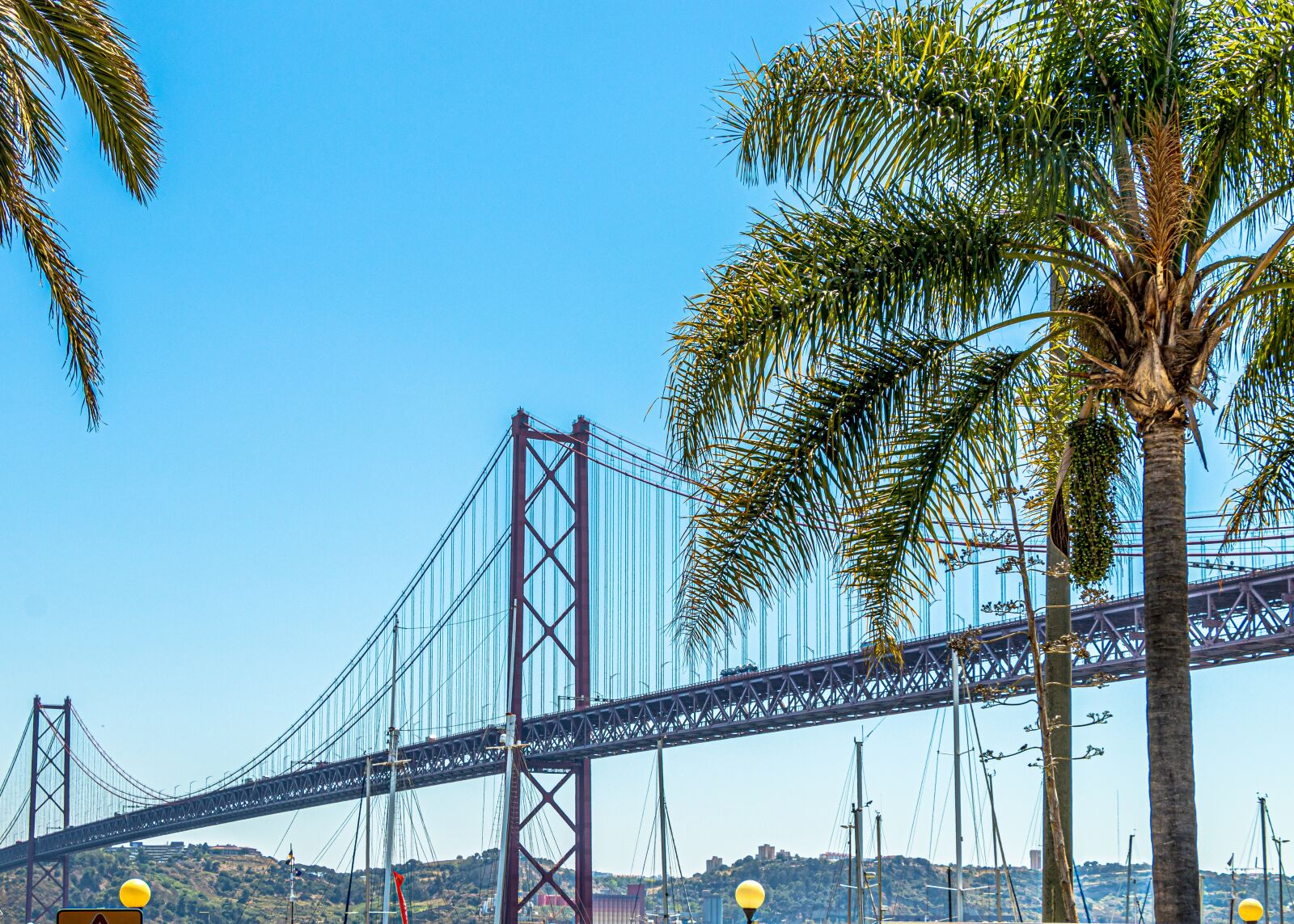 Canon EF-S 18-135mm F3.5-5.6 IS USM sample photo. Portugal, lisbon, architecture photography