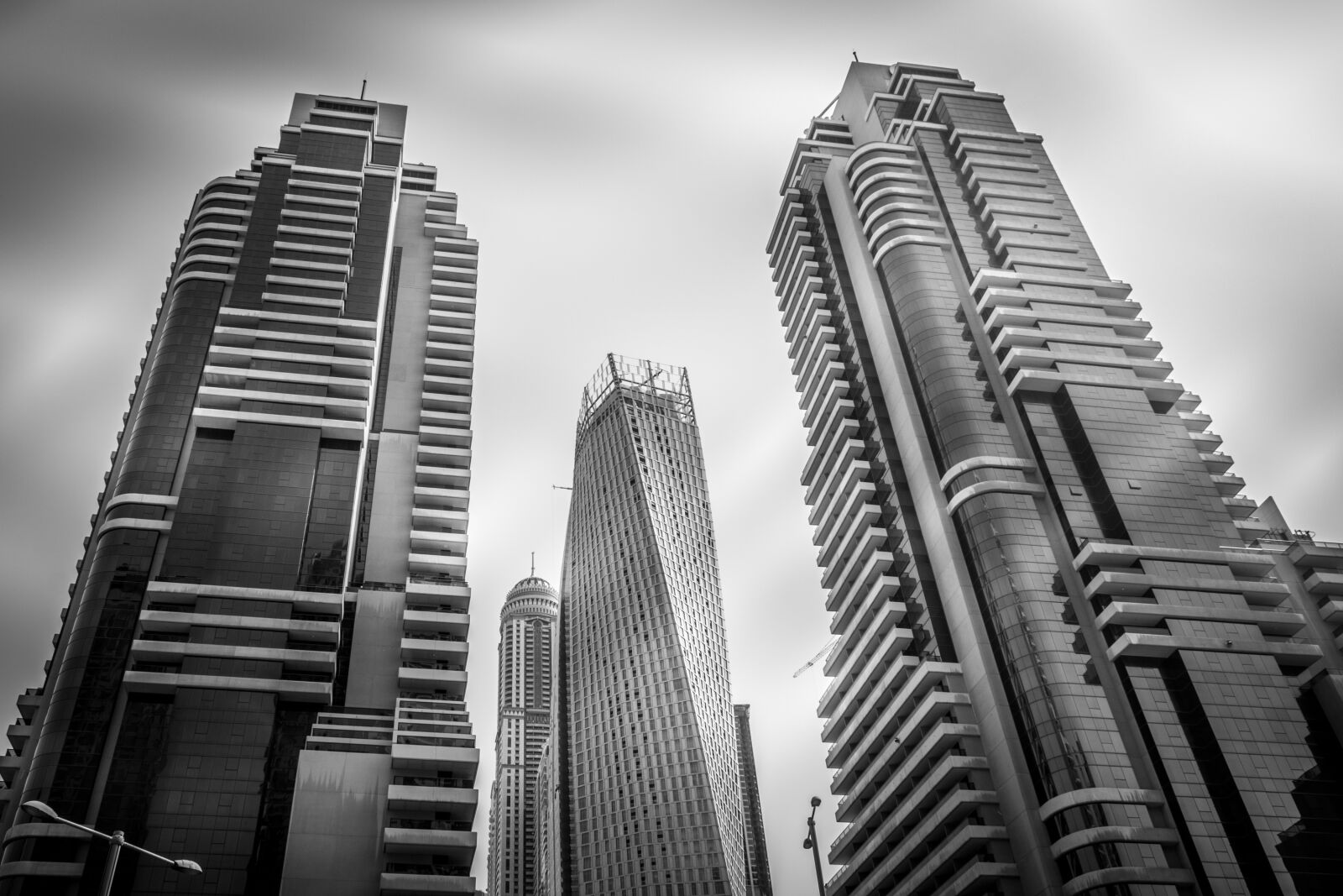 Canon EF-S 18-135mm F3.5-5.6 IS USM sample photo. Dubai, skyscrapers, architecture photography