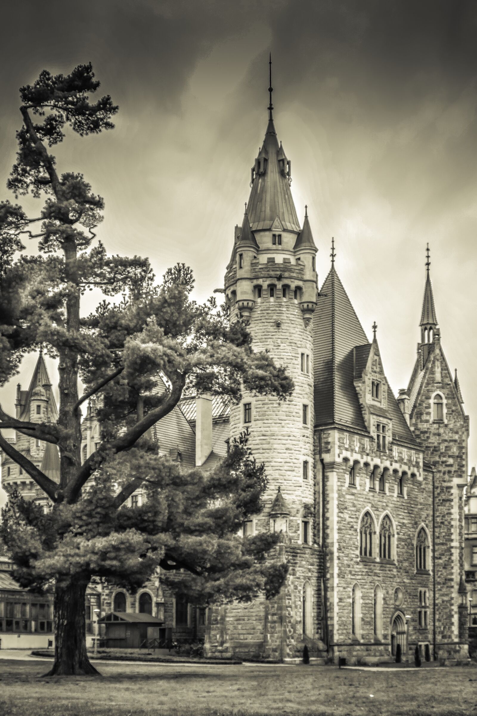 Pentax K-S2 sample photo. The palace, castle, tower photography