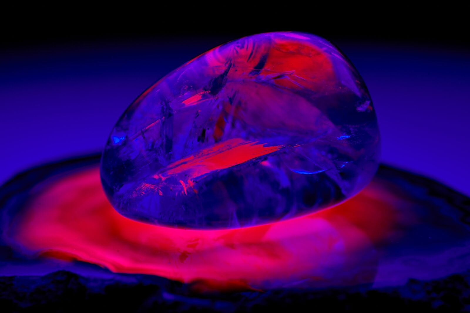 Tamron 28-75mm F2.8 Di III RXD sample photo. Glass, stone, crystal photography
