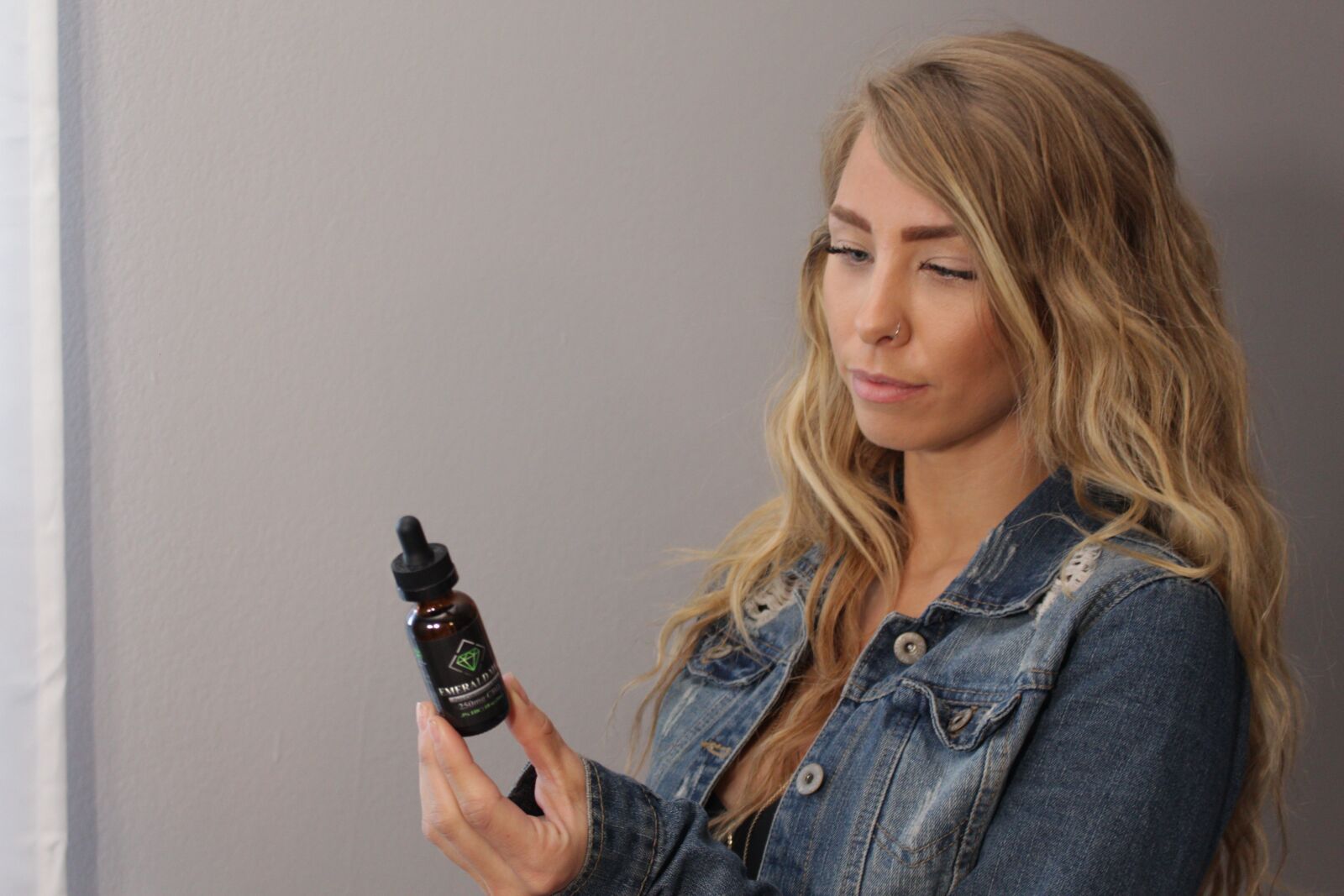 Canon EOS 700D (EOS Rebel T5i / EOS Kiss X7i) sample photo. Hemp, cbd, cbd oil photography