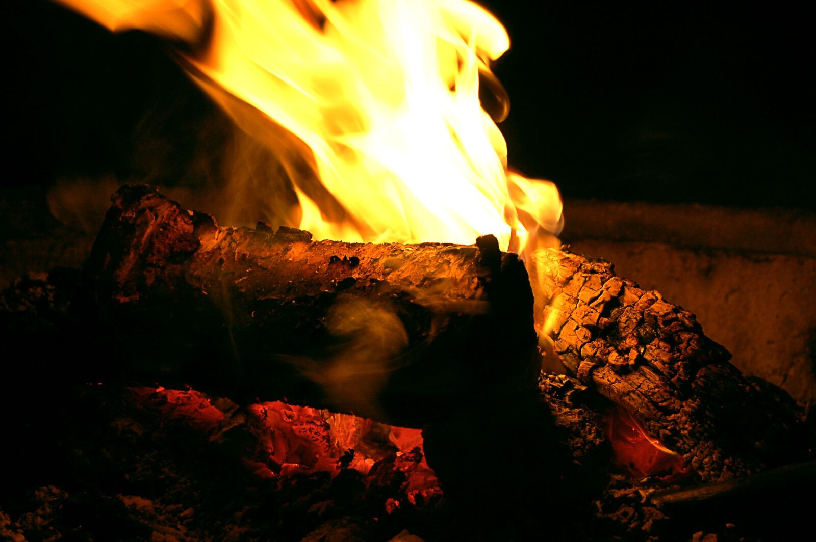 Nikon D40 sample photo. Fire, bonfire, wood photography