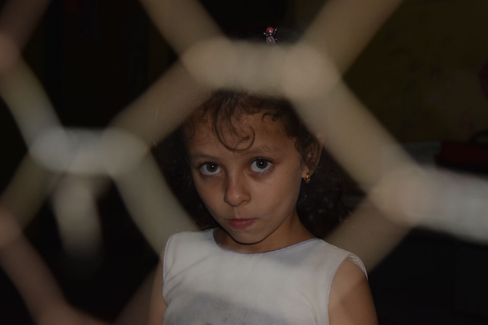 Nikon D5300 sample photo. Sadness, childhood, violence photography
