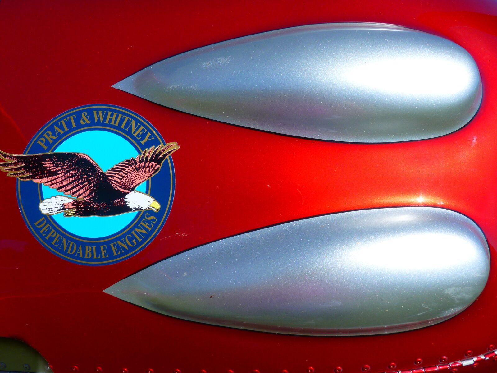 Panasonic Lumix DMC-FZ35 (Lumix DMC-FZ38) sample photo. Hull, aircraft, metal photography