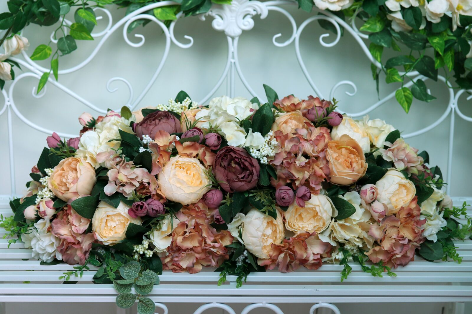 Canon EF-S 60mm F2.8 Macro USM sample photo. Flowers, decoration, wedding photography