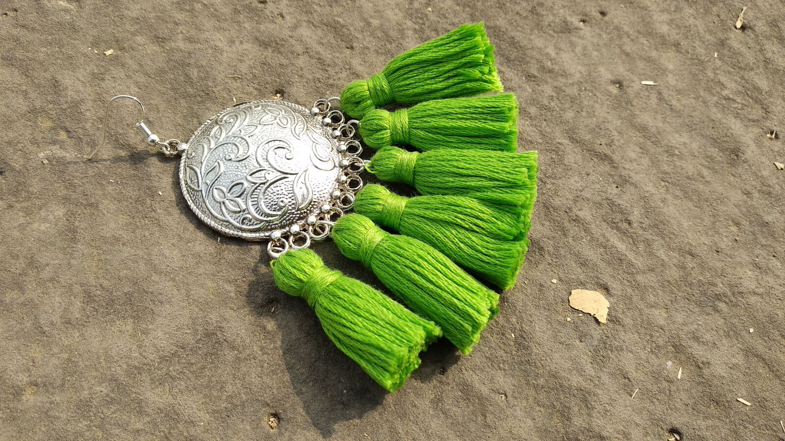 Xiaomi Mi A1 sample photo. Tassels, tassel earring, jewelry photography
