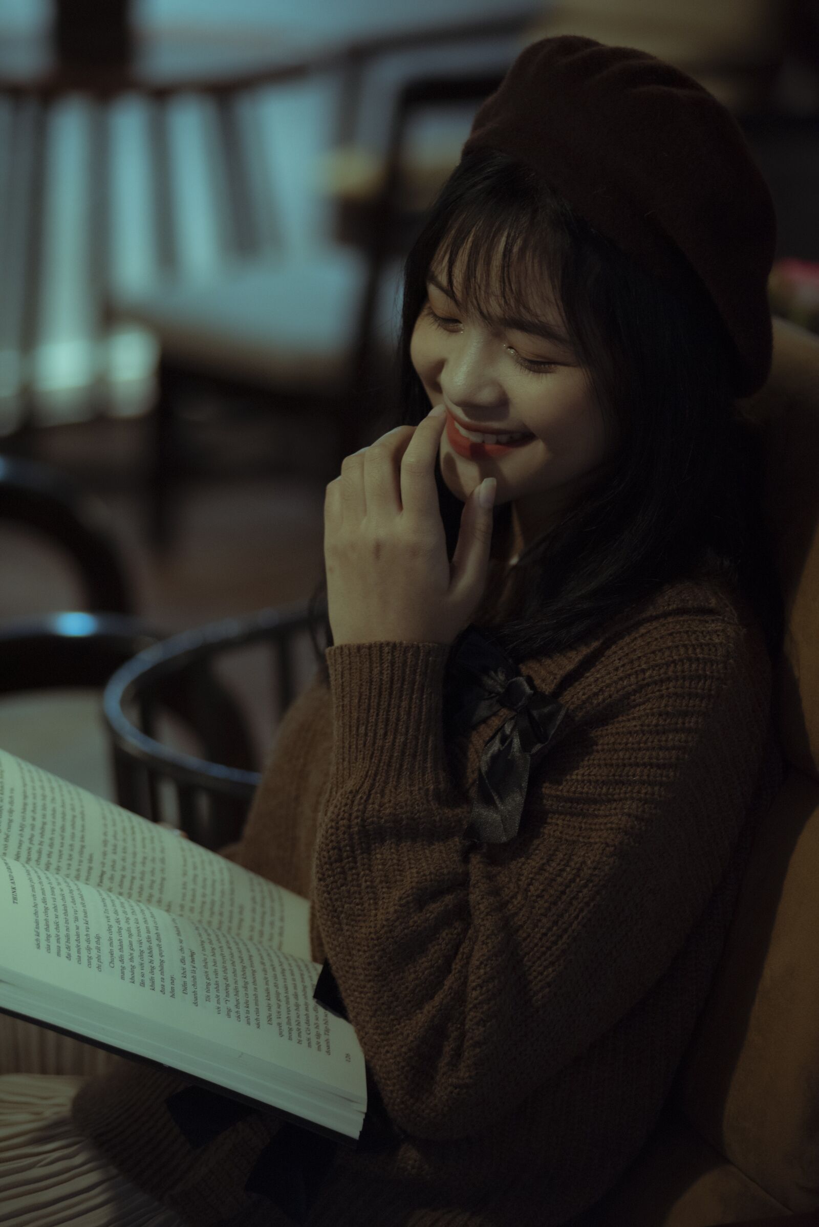 Nikon D750 sample photo. Cafe, books, old photography
