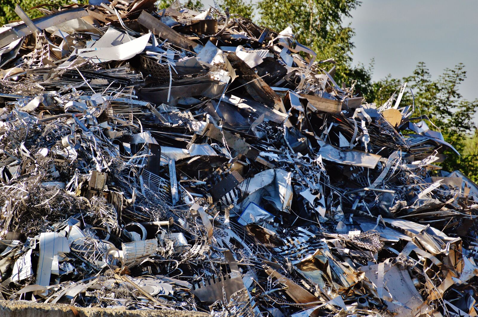 Nikon D3200 sample photo. Iron, scrap, scrap metal photography