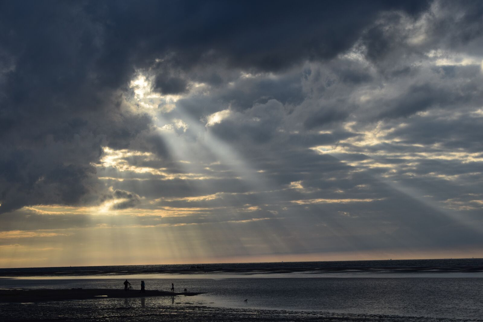Nikon D3300 sample photo. Sunset, clouds, light photography