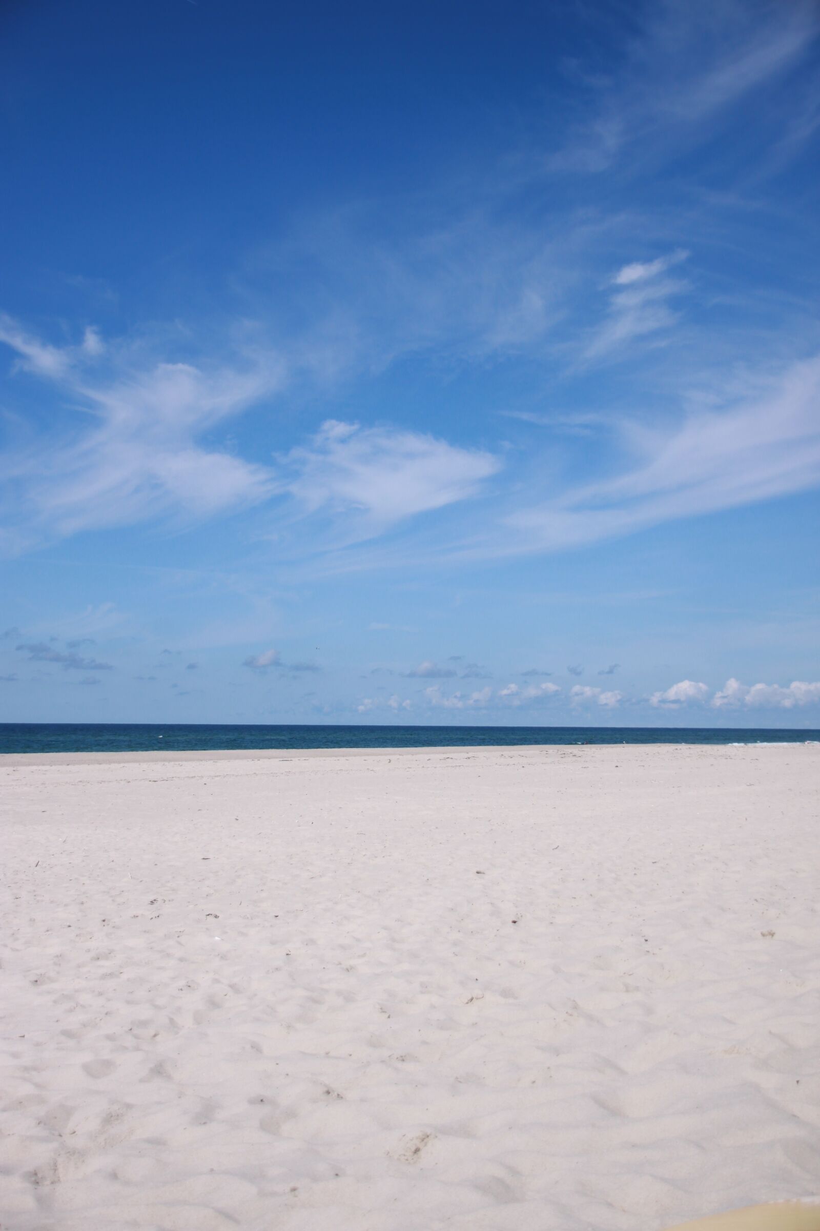 Canon EOS 500D (EOS Rebel T1i / EOS Kiss X3) sample photo. Beach, water, sky photography
