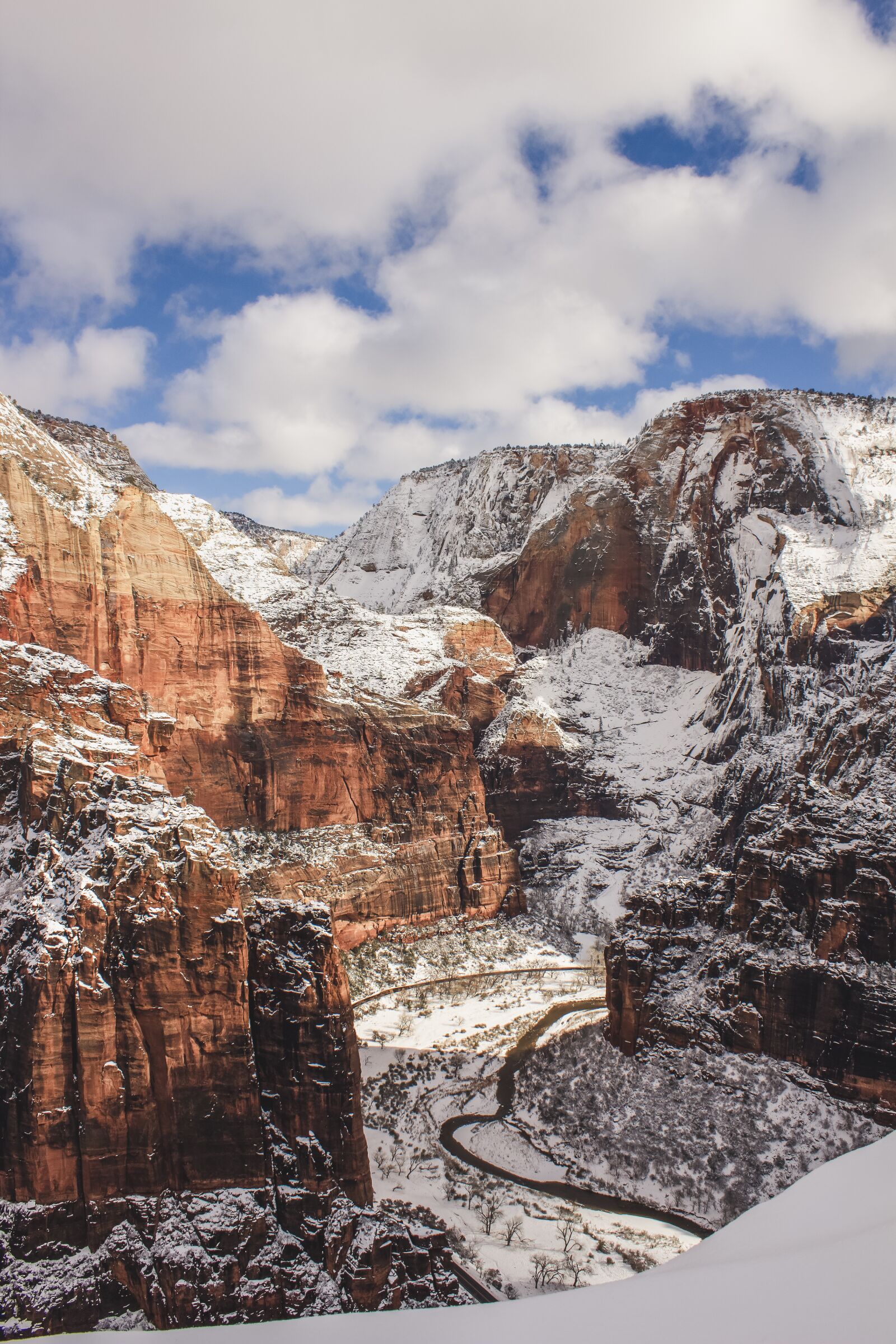 Canon EOS 600D (Rebel EOS T3i / EOS Kiss X5) sample photo. Zion, snow, canyon photography