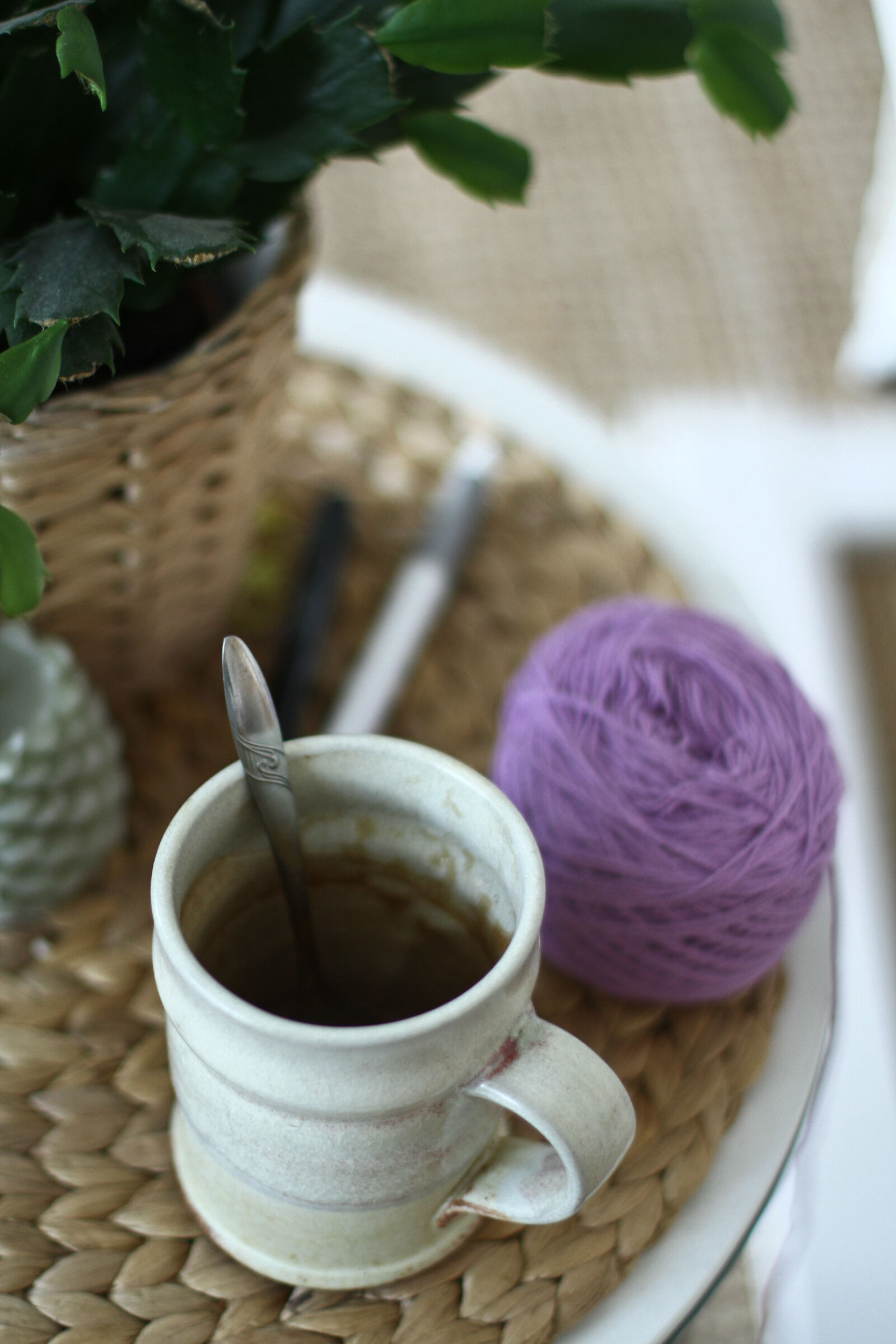 Canon EOS 7D + Canon EF 50mm F1.4 USM sample photo. Coffee, coffee, cup, yarn photography