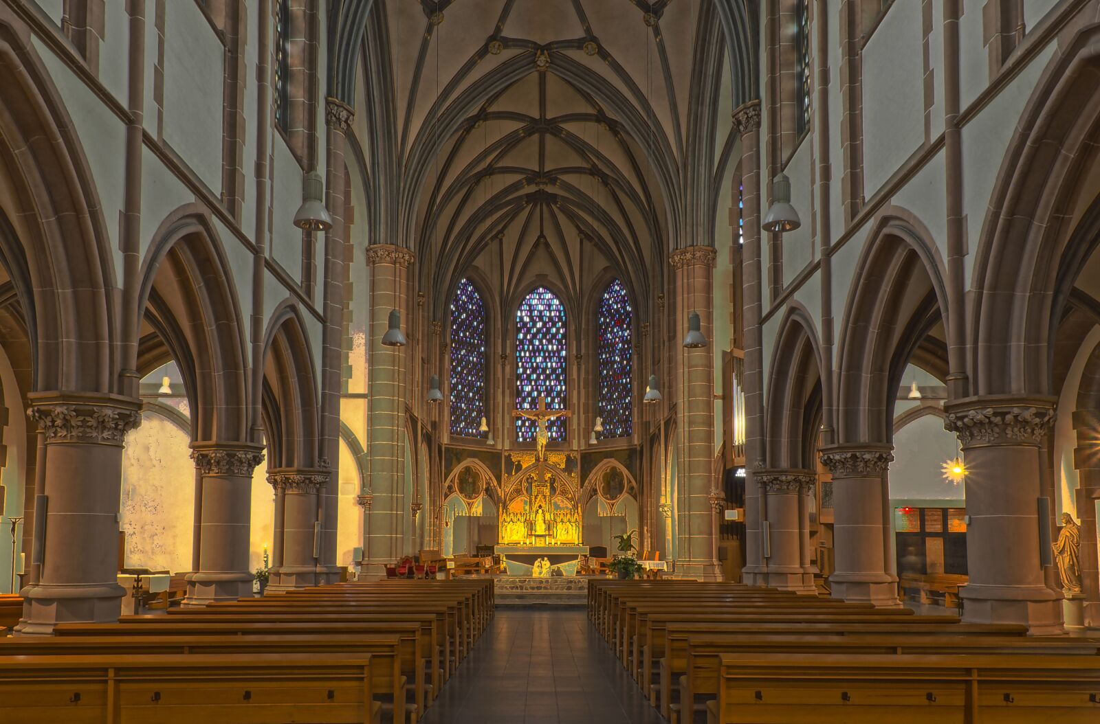 Olympus OM-D E-M10 sample photo. Architecture, church, building photography