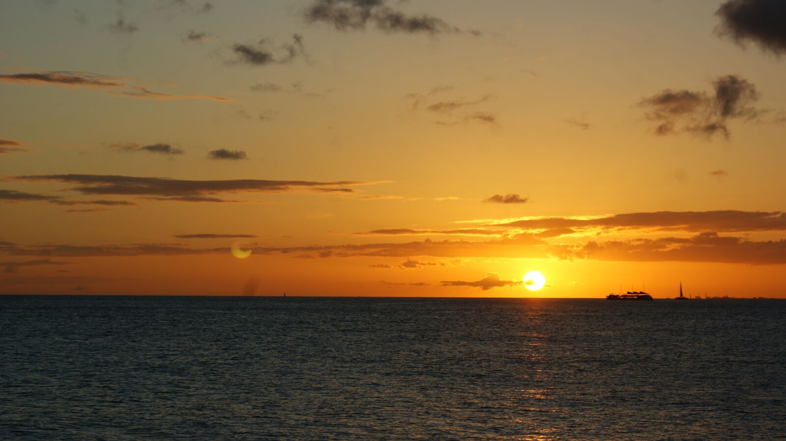 Sony Alpha DSLR-A350 sample photo. Sunset, dawn, sun photography