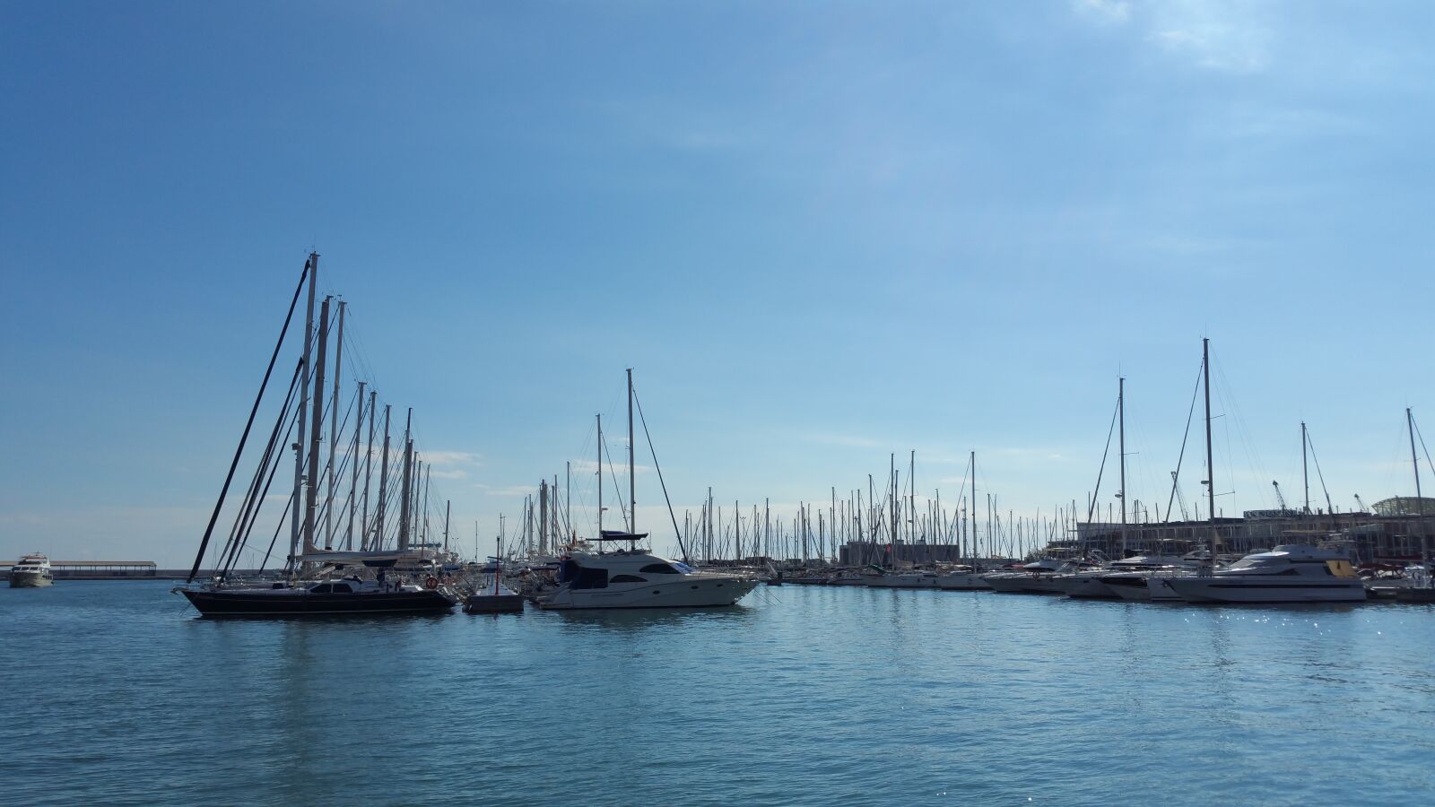 Samsung Galaxy Note4 sample photo. Boats, sailboats, sea photography