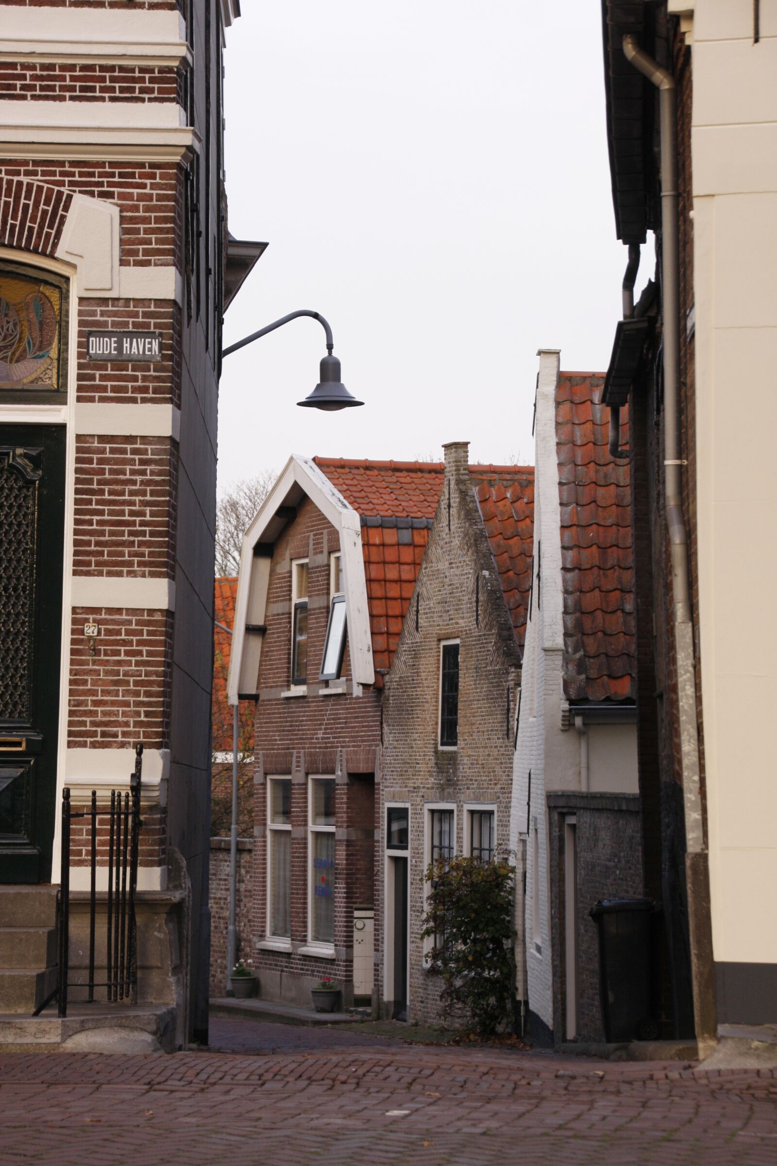 Canon EOS 40D sample photo. Zierikzee, historic center, port photography