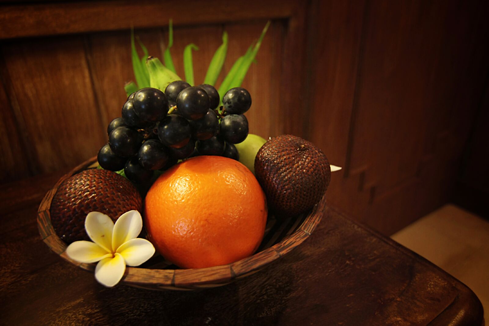 Canon EOS 450D (EOS Rebel XSi / EOS Kiss X2) sample photo. Fruits, tropical, food photography
