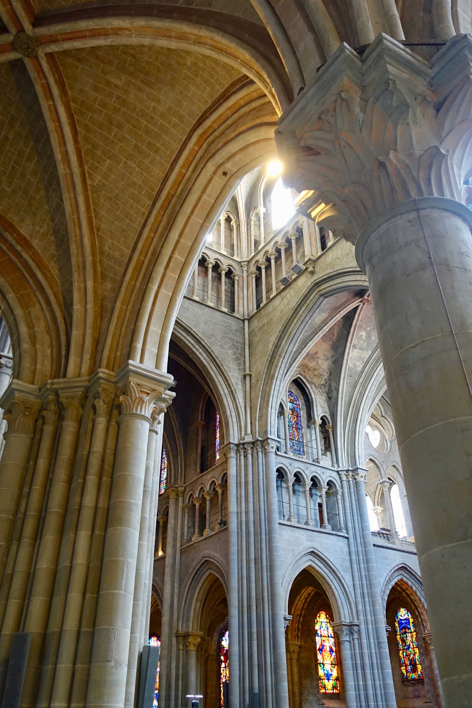 Sony Cyber-shot DSC-RX100 III sample photo. Columns, church, cathedral photography