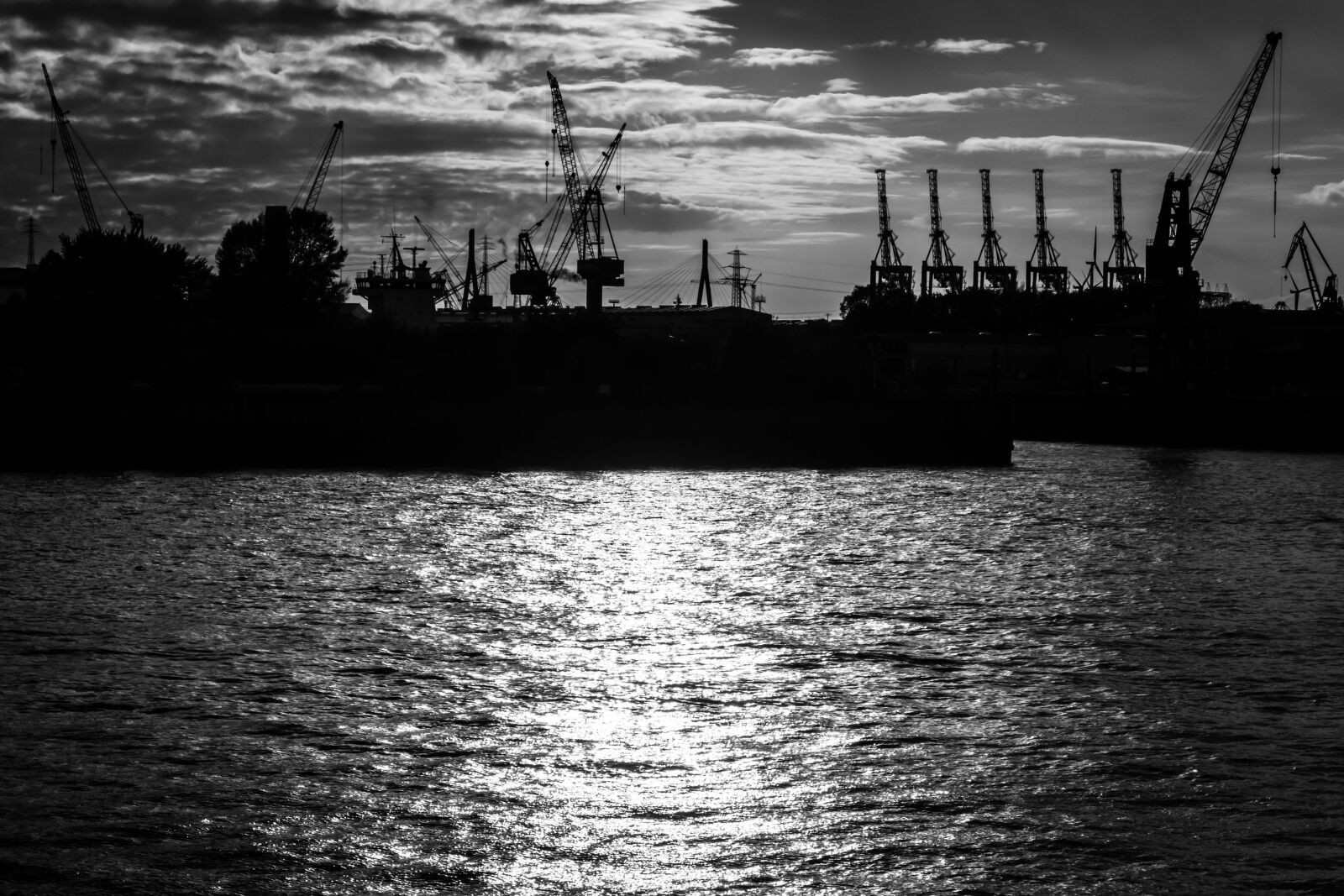 Canon PowerShot G3 X sample photo. Sunset, container cranes, river photography