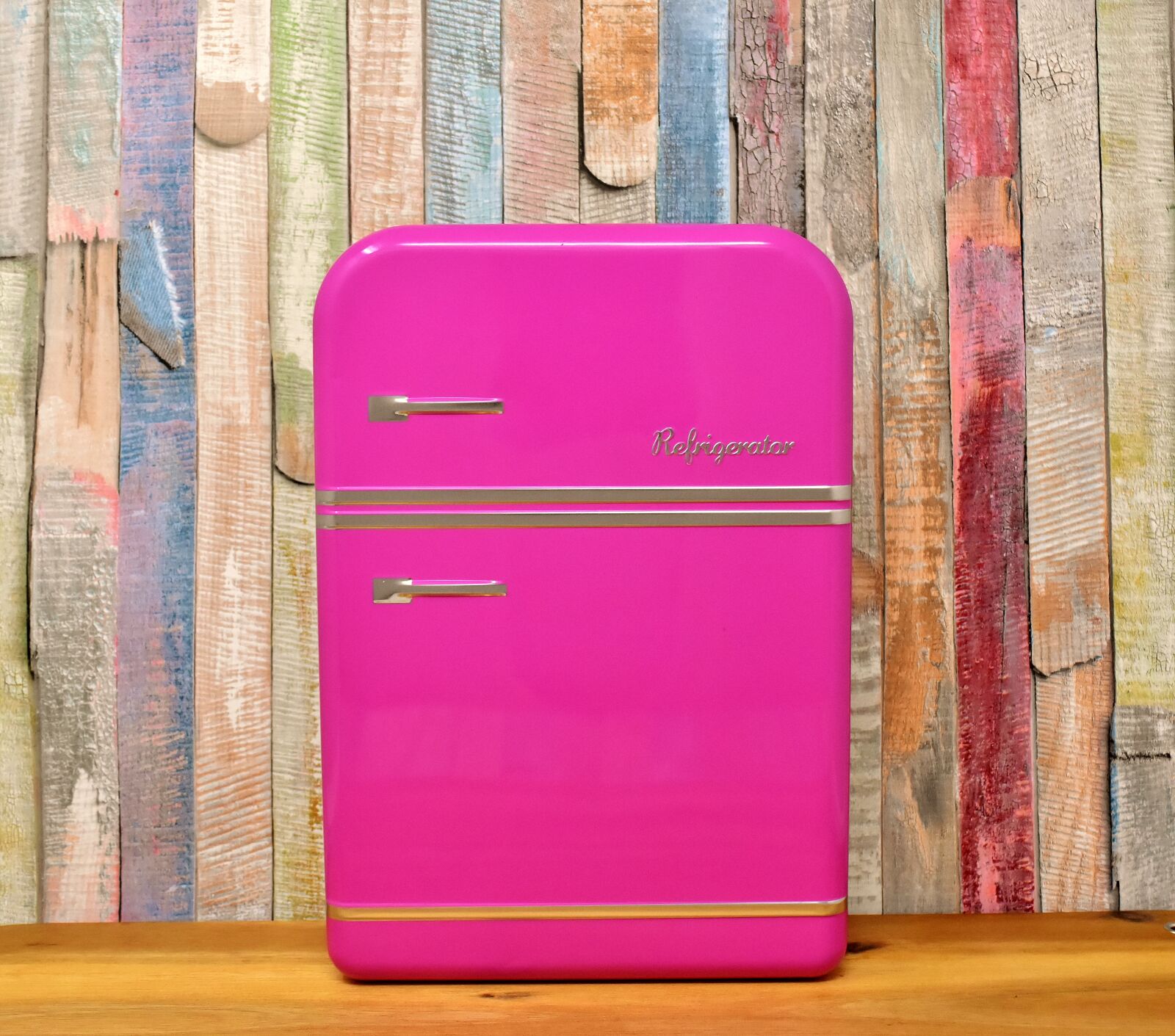 Nikon D7200 sample photo. Refrigerator, pink, powerful photography