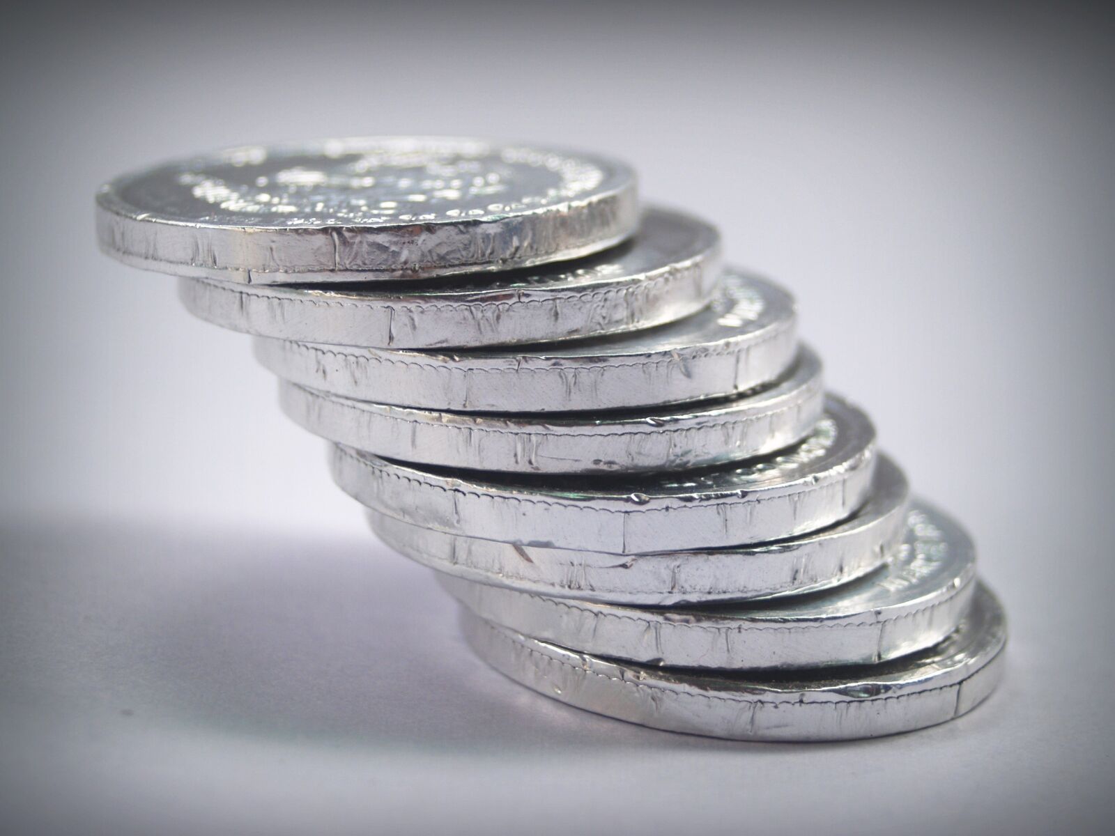 Olympus E-300 (EVOLT E-300) sample photo. Coin, gold, cash photography