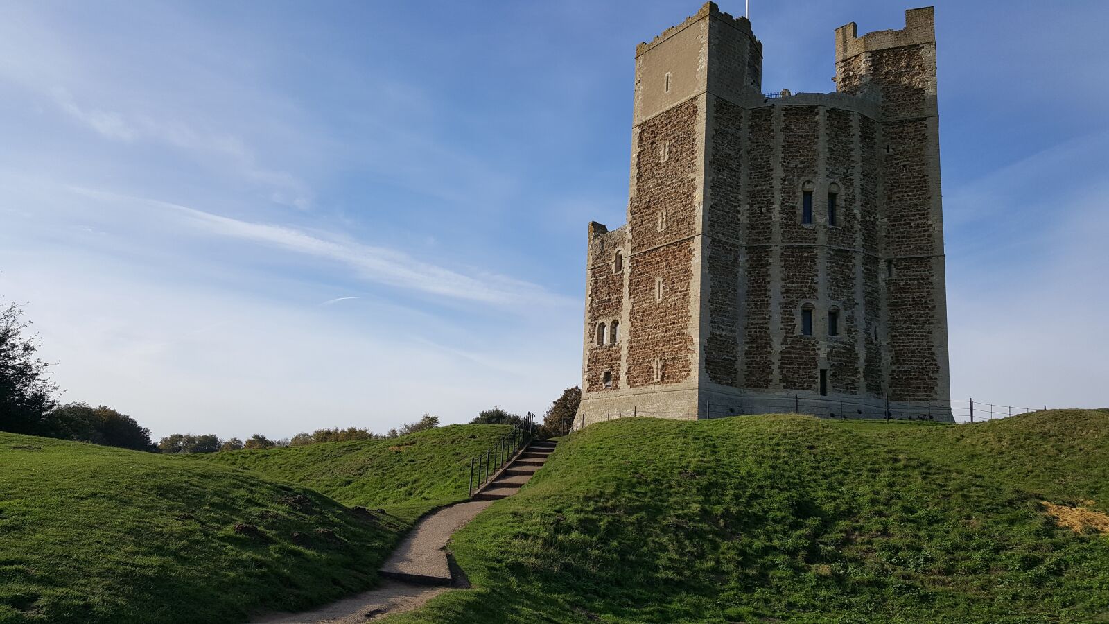 Samsung Galaxy S6 sample photo. Castle, clear, skies, england photography