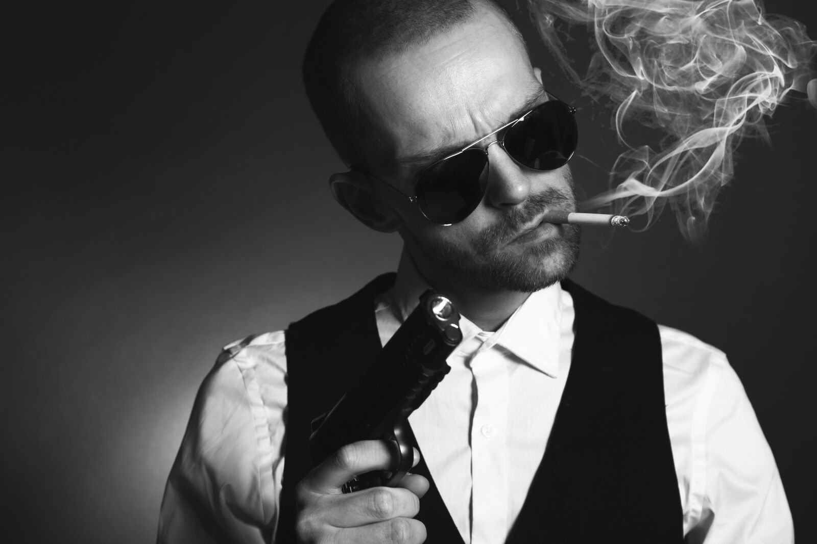 Canon EF 24-105mm F3.5-5.6 IS STM sample photo. Gangster, man, mafia photography