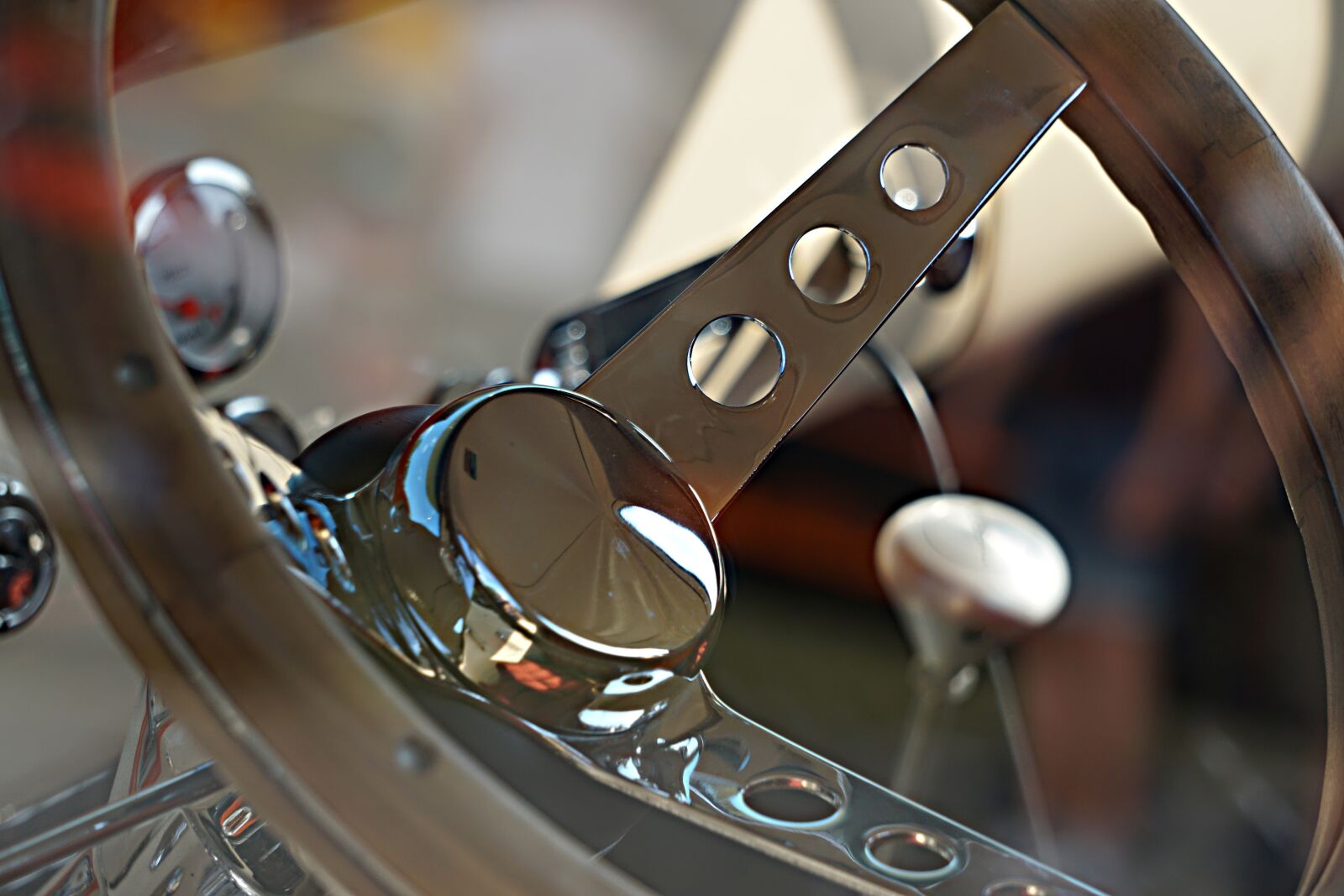 Sony E 55-210mm F4.5-6.3 OSS sample photo. Auto, oldtimer, steering wheel photography