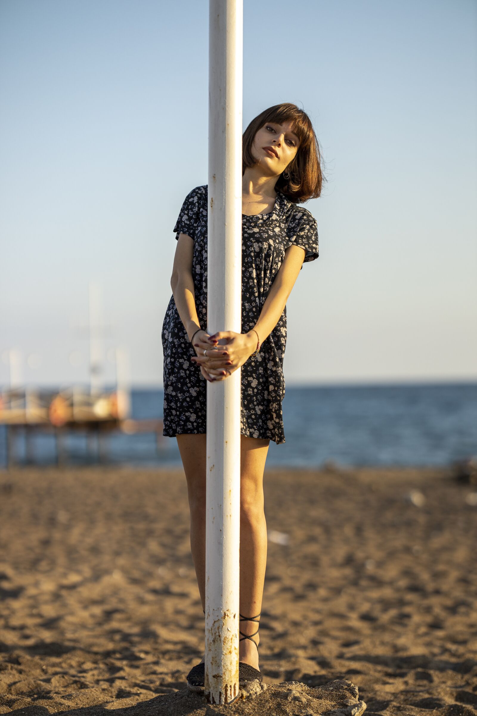 Canon RF 85mm F1.2L USM sample photo. Model, woman, pose photography