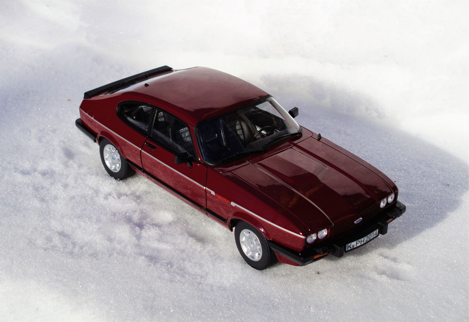 Sony DT 18-70mm F3.5-5.6 sample photo. Model car, ford, capri photography