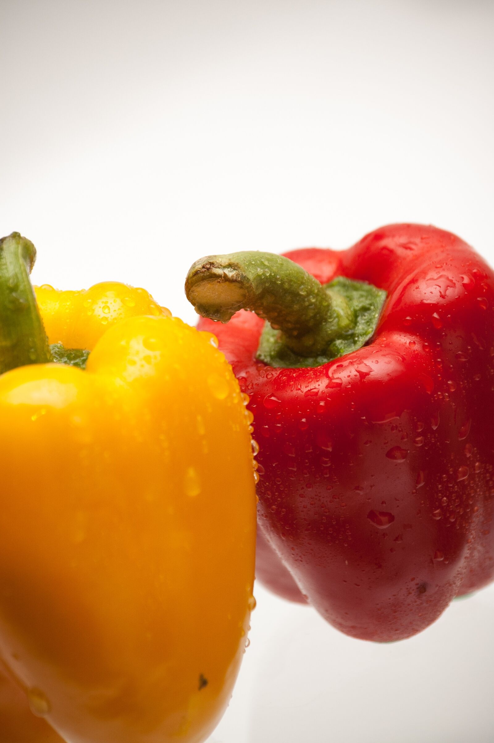 Nikon D70 sample photo. Bell pepper, red, yellow photography