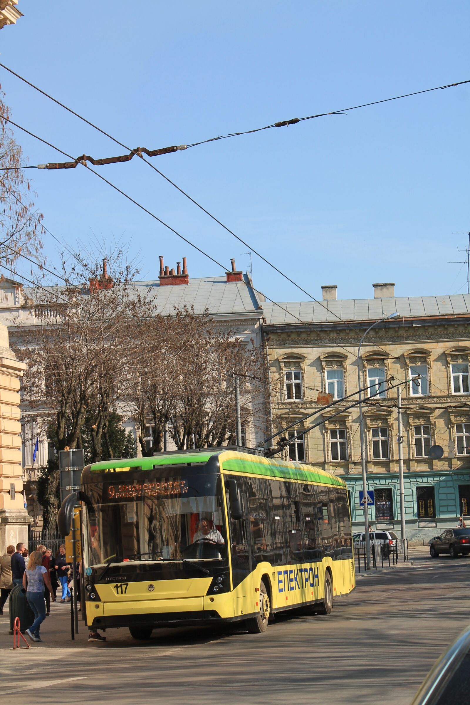 Canon EOS 1100D (EOS Rebel T3 / EOS Kiss X50) sample photo. Trolleybus, means of transport photography