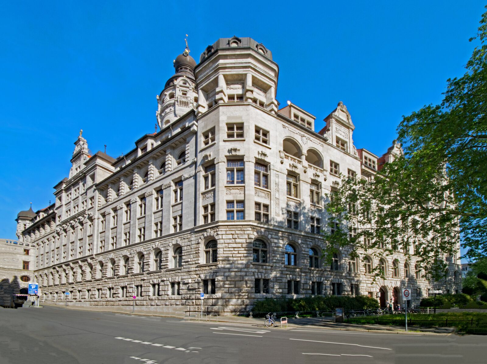 Nikon D5300 sample photo. New town hall, leipzig photography