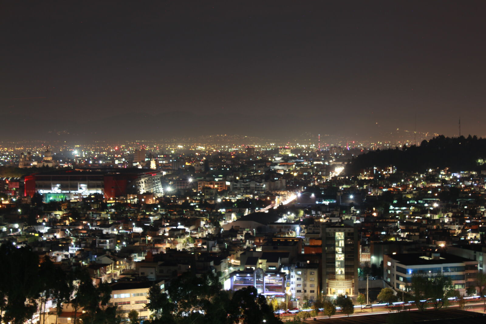 Canon EOS 550D (EOS Rebel T2i / EOS Kiss X4) sample photo. City, lights, mexico, night photography
