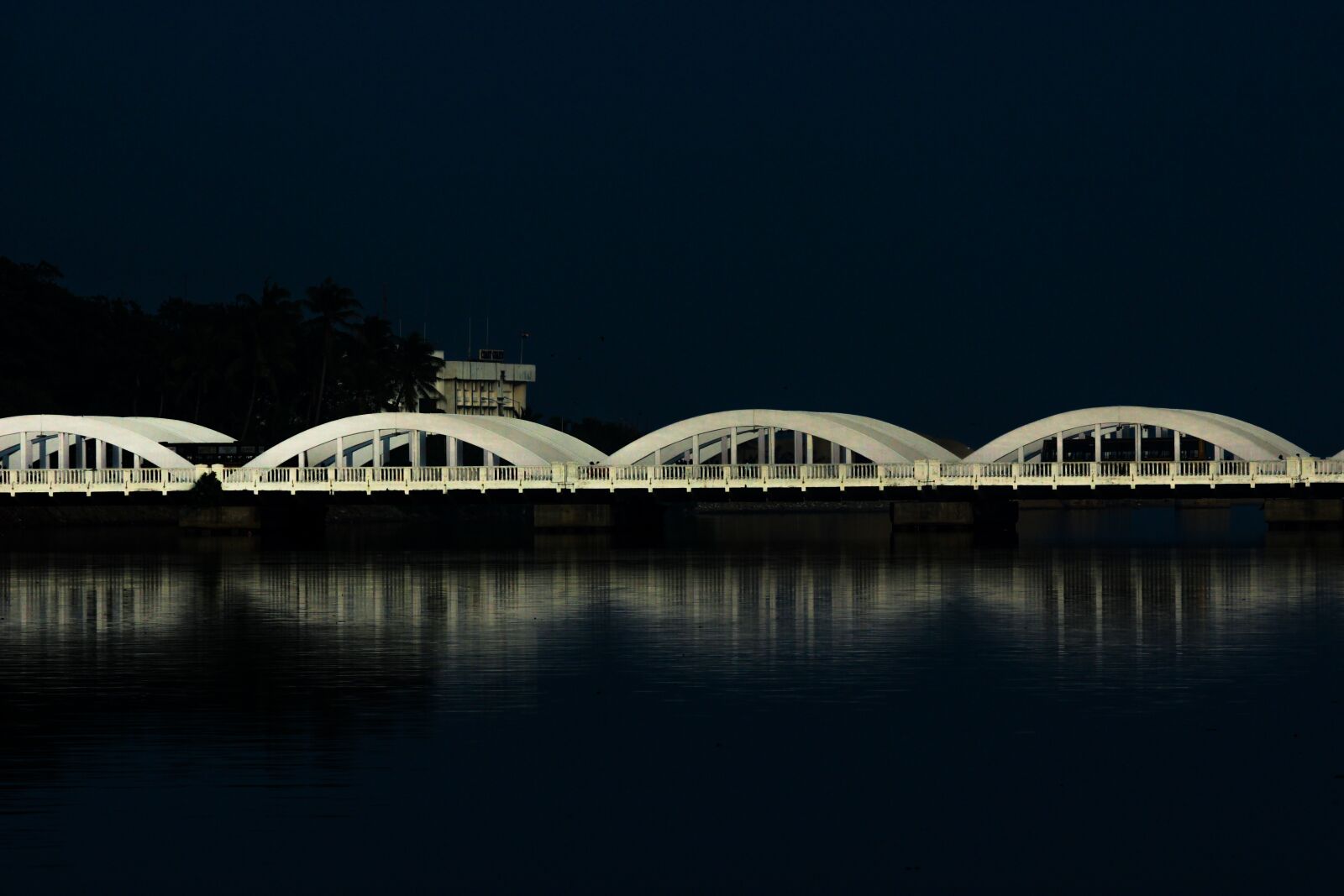 Canon EOS 600D (Rebel EOS T3i / EOS Kiss X5) sample photo. Chennai, bridge, reflection photography