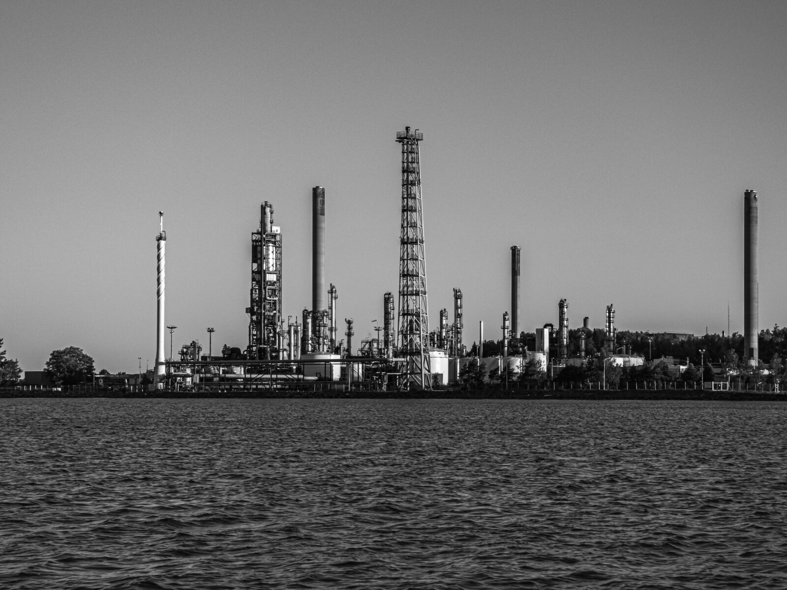 Nikon Coolpix P1000 sample photo. Industry, the oil industry photography