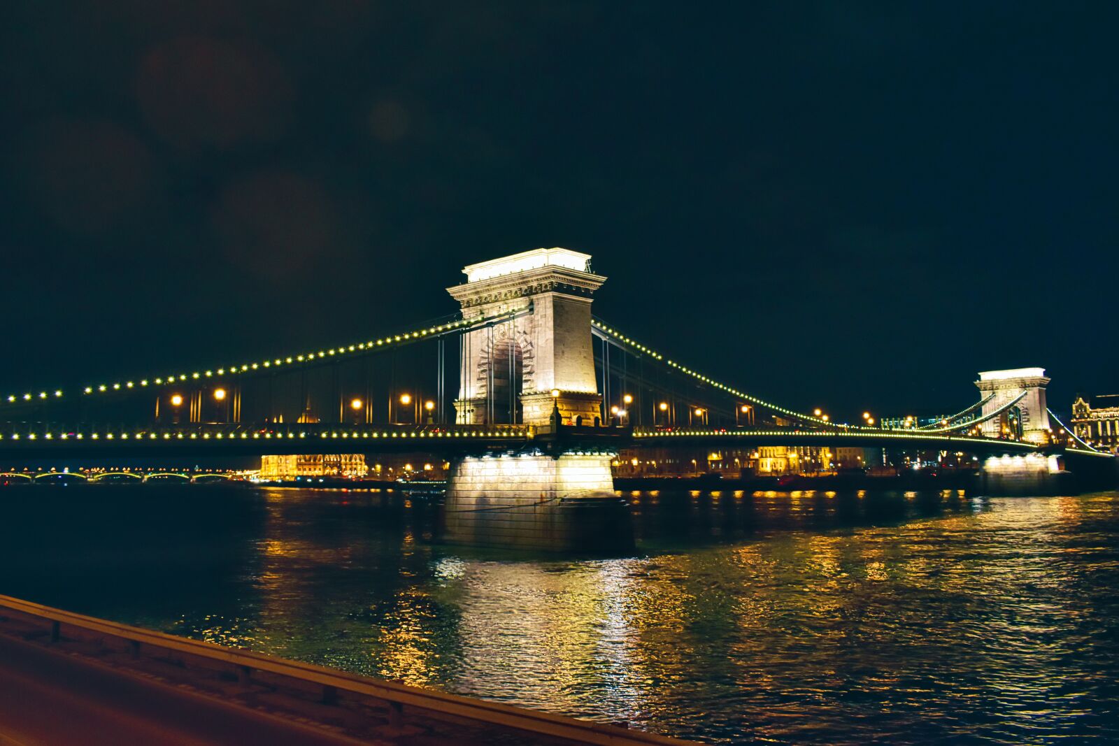 Nikon D5600 sample photo. Architecture, bridge, budapest photography
