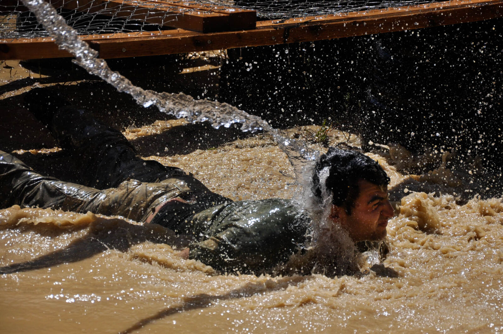 Nikon D90 sample photo. Guy, legion, mud, obstacle photography