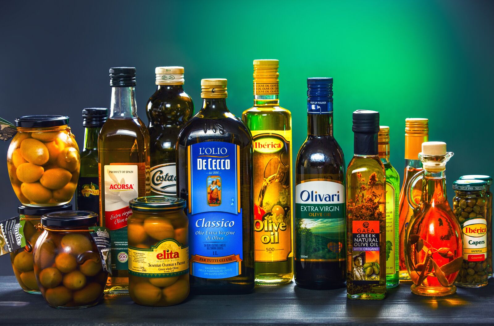 Canon EOS-1D X sample photo. Bottle, oil, olives photography