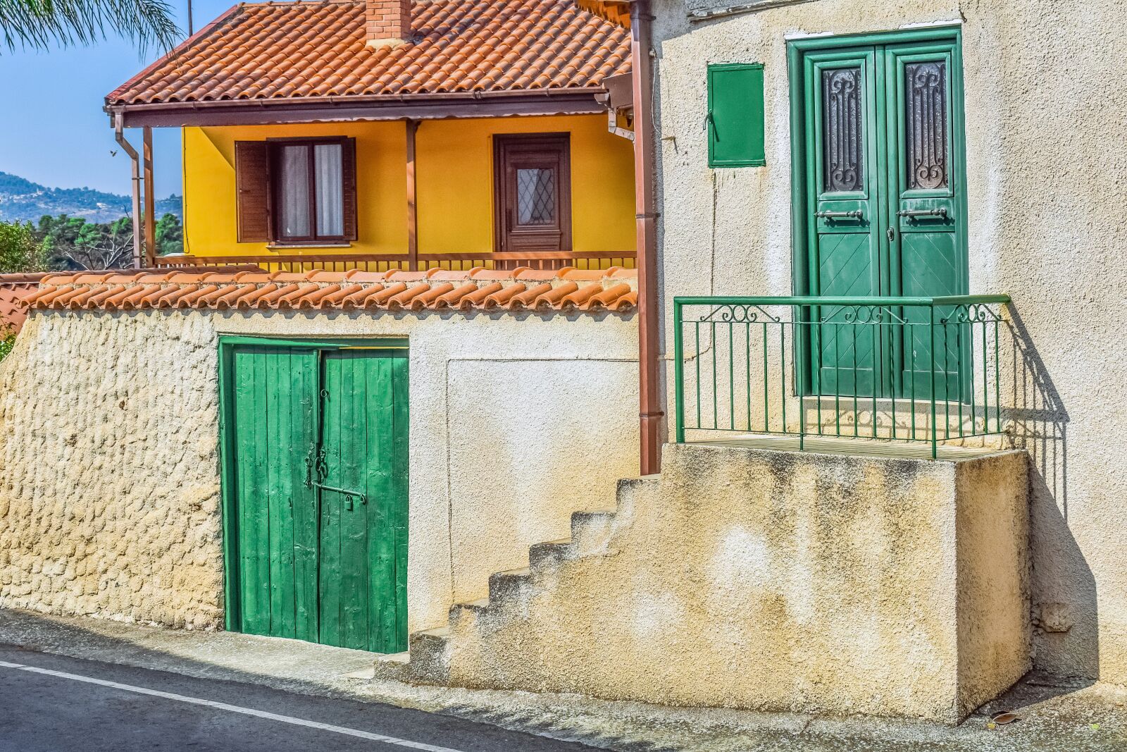 Nikon D3300 sample photo. House, street, façade photography