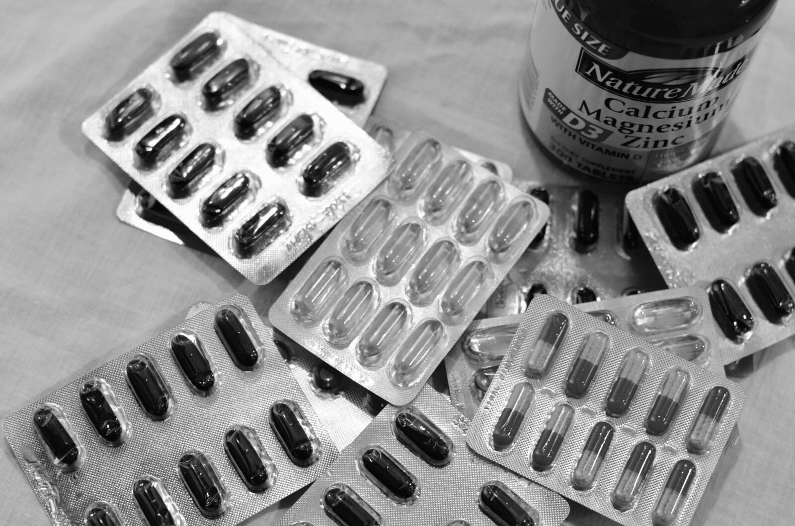 Nikon D7000 sample photo. Abuse, drugs, healthy, medicine photography