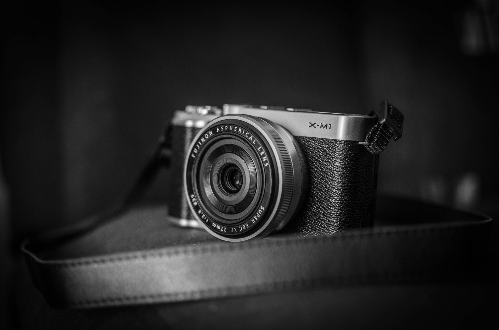 Nikon D5100 + Nikon AF-S DX Nikkor 35mm F1.8G sample photo. Camera, photographer, black, and photography