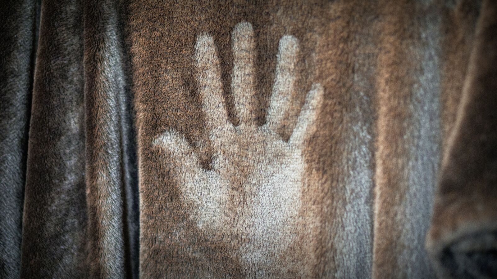 Sony a6000 sample photo. Texture, footprint, textile material photography