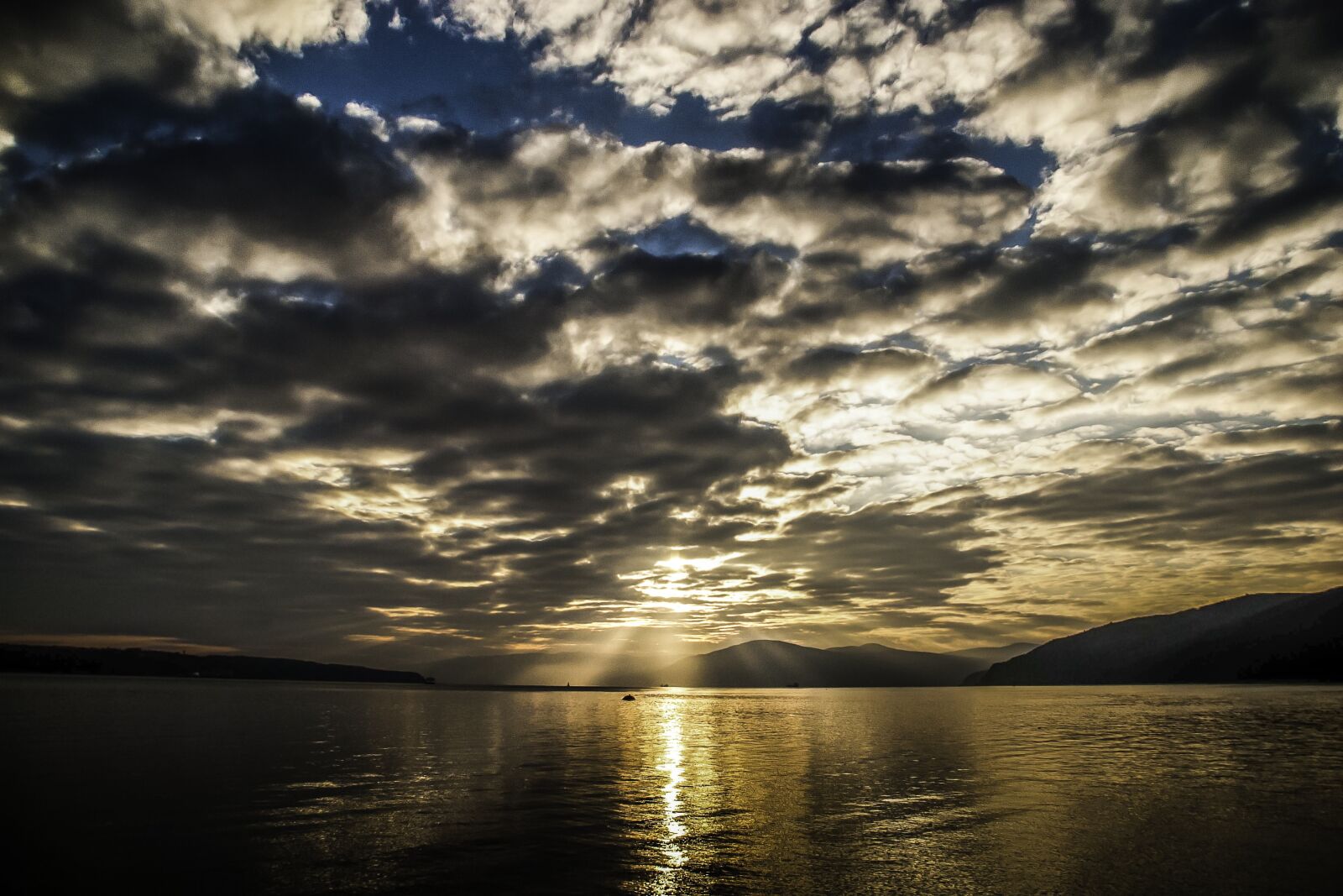 Nikon D60 sample photo. Body of water, sunset photography
