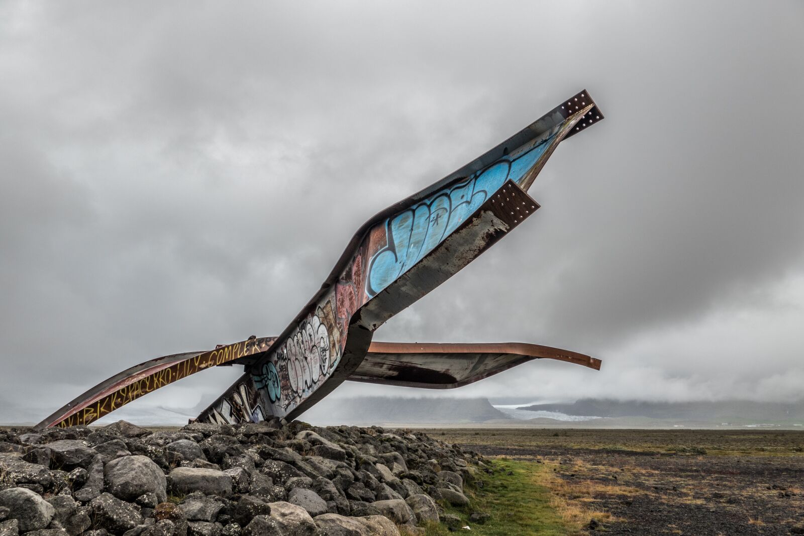 Panasonic Lumix DMC-FZ1000 sample photo. Iceland, bridge monument, volcanic photography